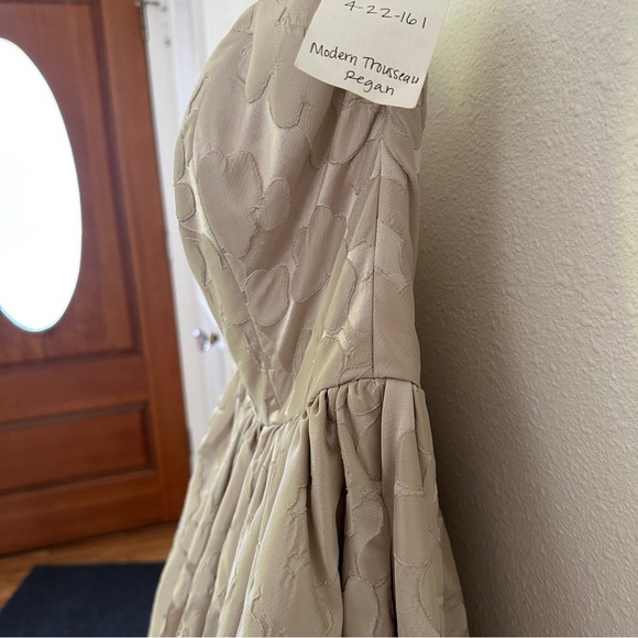 Modern Trousseau Regan Silk Brocade Gown - Picture 16 of 16